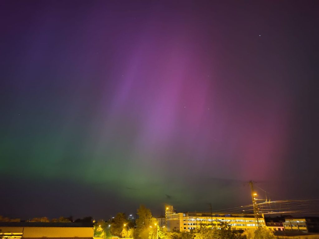 Aurora near Frankfurt Germany May 2024 pillars